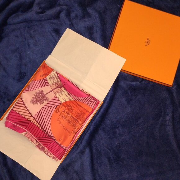 HERMES Jeu Des Omnibus Remix 90 CM Pink Orange Scarf - Excellent In Box - Picture 2 of 11
